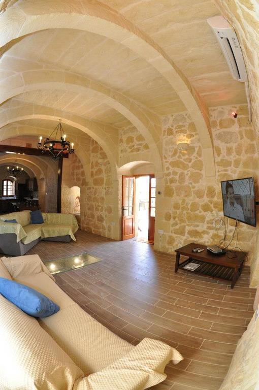 Mikiel U Rosa Holiday Farmhouse With Large Private Pool Zebbug  Exterior foto